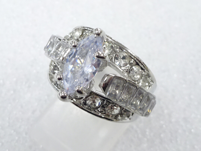 Japanese Kimono / Antique Accessories Metal